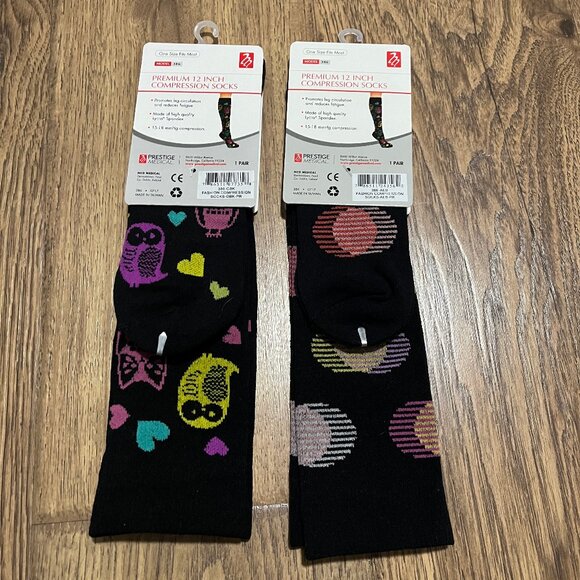 Lot of 2 Black Print Womens Light Compression Knee Socks - Picture 2 of 2